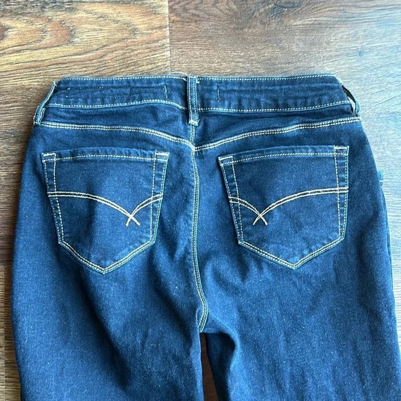 Bullhead Denim Jeans | Bullhead Denim Co | Bullhead Jeans | Size 7 Jeans - Picture 3 of 10